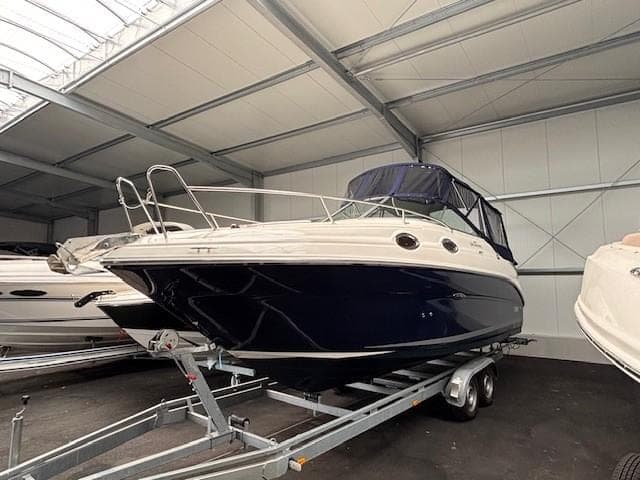 Sea Ray 255 Sundancer - Kommission