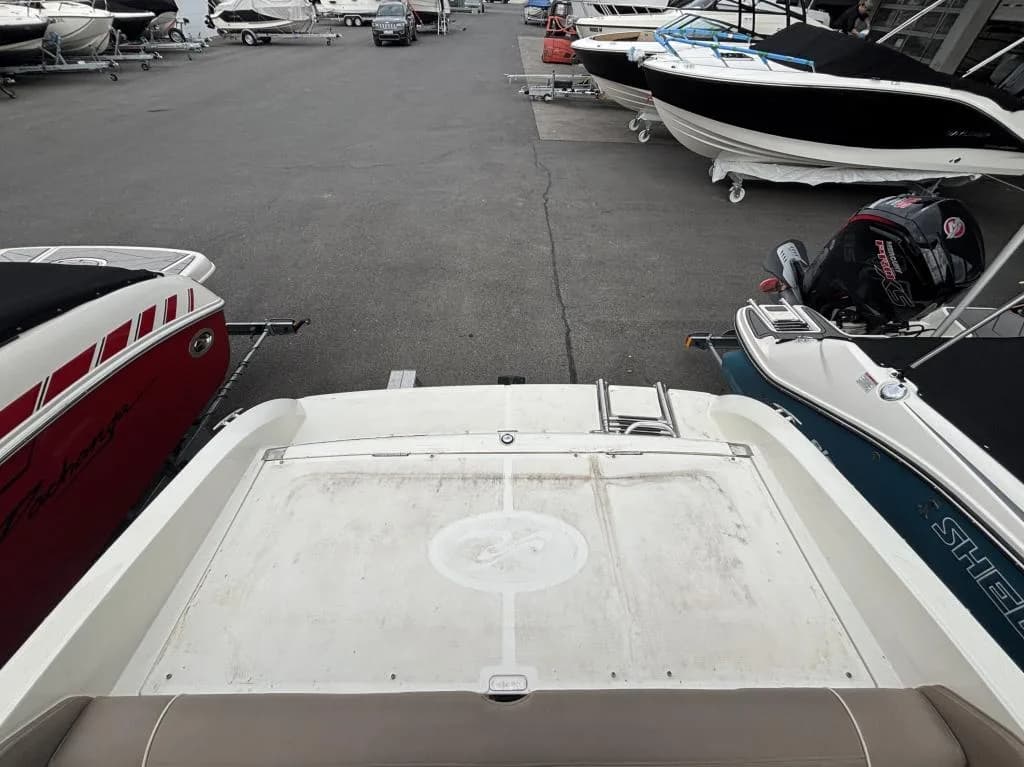 Sea Ray 210 OVE – Ansicht 3