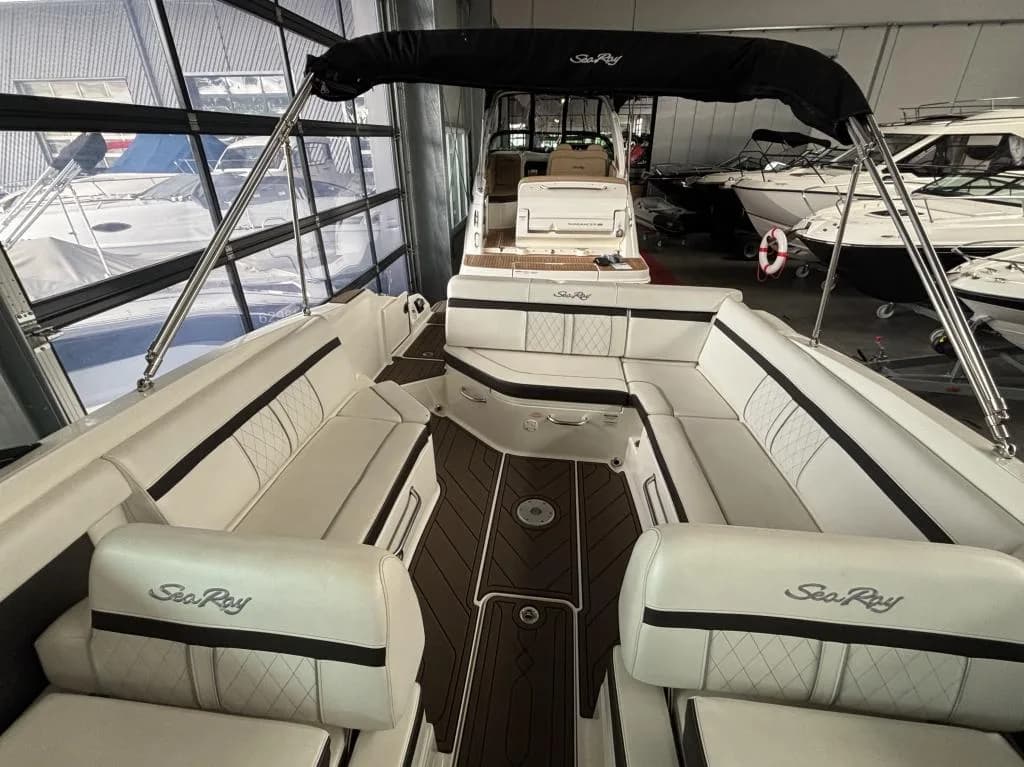 Sea Ray 270 SDXE – Ansicht 3